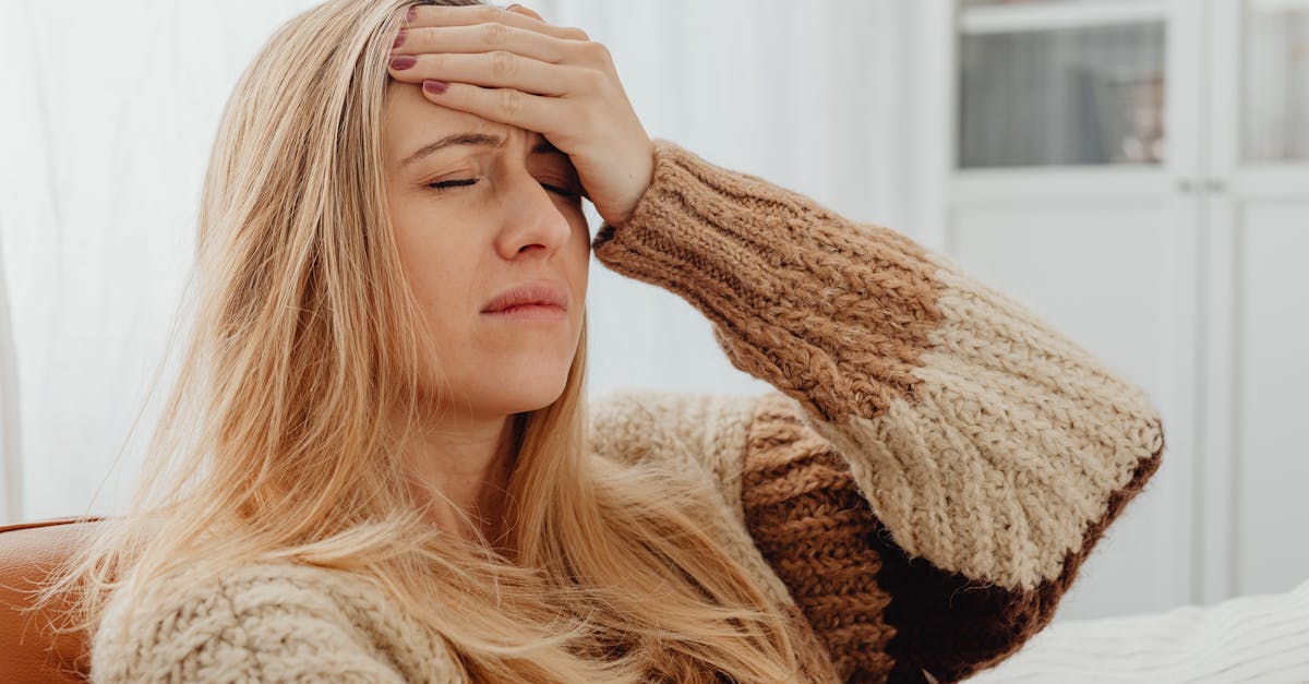 discover effective strategies and treatments for managing migraines. learn about symptoms, triggers, and preventative measures to help alleviate pain and improve your quality of life.