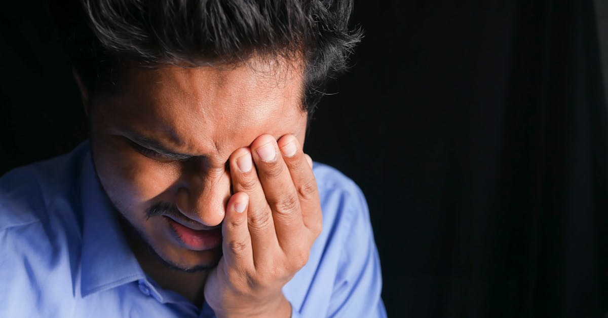 discover effective strategies and insights for managing migraines. learn about common triggers, treatment options, and tips for prevention to help alleviate pain and improve your quality of life.