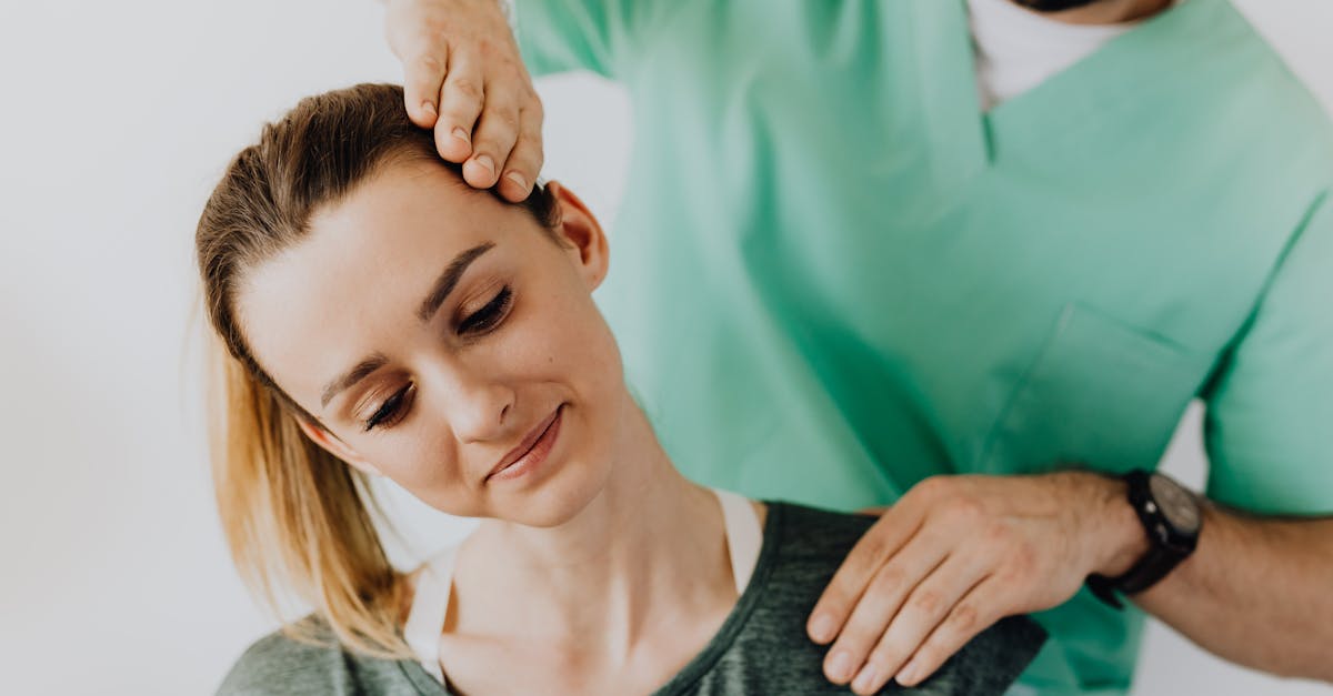 discover effective solutions and tips for managing neck pain. explore causes, treatments, and preventive measures to relieve discomfort and improve your overall neck health.