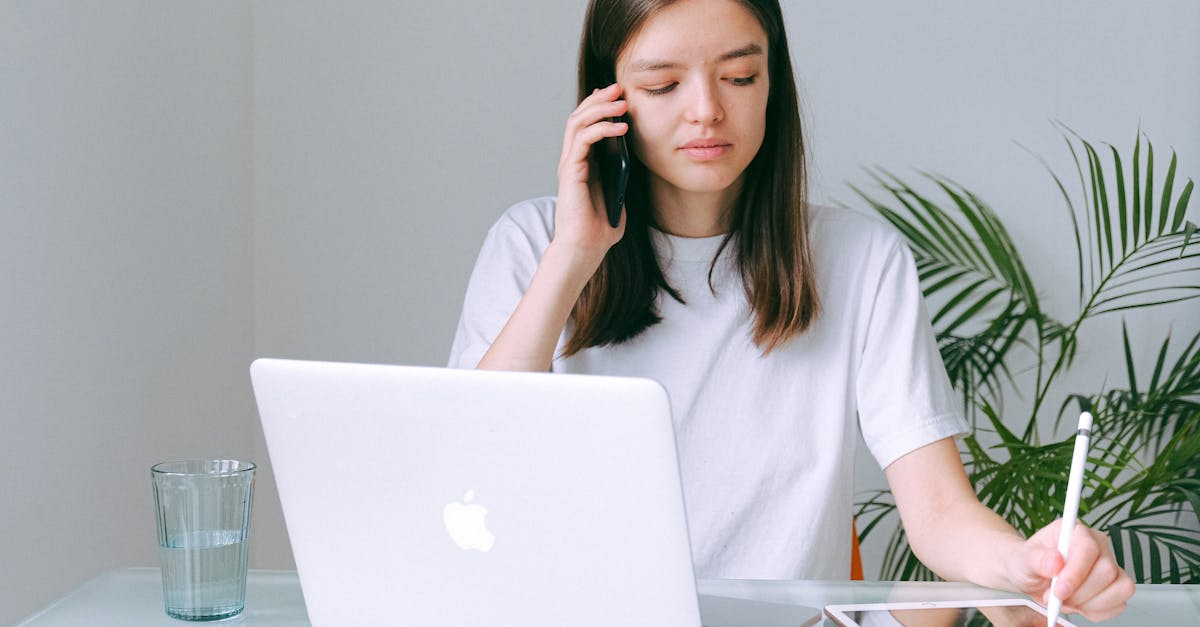 discover the causes and solutions for tech neck, a common issue caused by prolonged smartphone and computer use. learn how to alleviate pain and improve your posture with simple exercises and ergonomic tips.