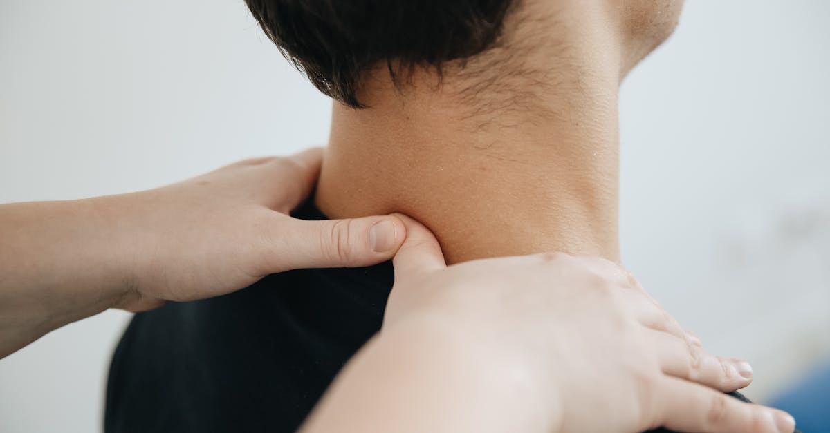 discover effective methods for shoulder pain relief. our guide offers practical tips, exercises, and remedies to help alleviate discomfort and restore mobility.