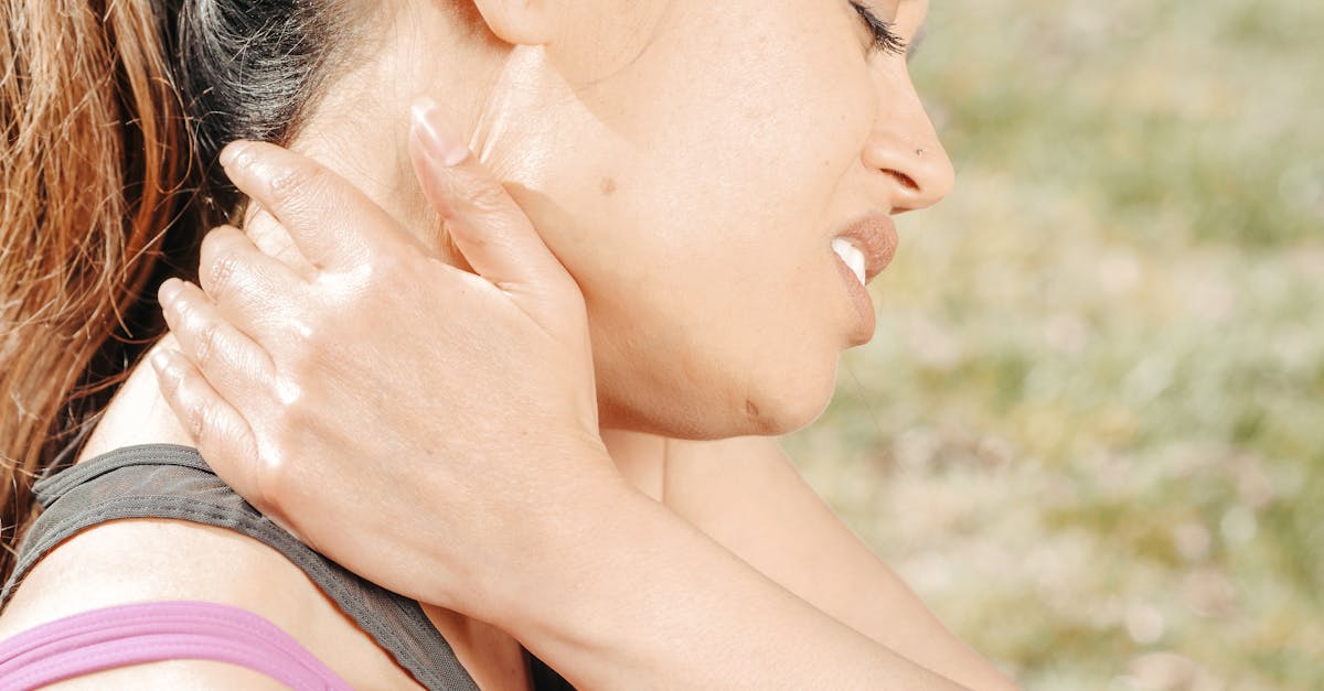 discover effective solutions for neck pain relief. learn about the causes, treatment options, and preventive measures to alleviate discomfort and improve your quality of life.