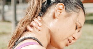 discover the common triggers of neck pain and learn how to identify and avoid them for better comfort and mobility. explore effective strategies and preventative measures to manage and alleviate neck discomfort.