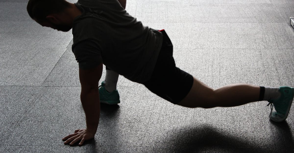 discover the benefits of stretching to enhance flexibility, improve posture, and relieve tension. explore various stretching techniques suitable for all fitness levels to incorporate into your daily routine for a healthier lifestyle.