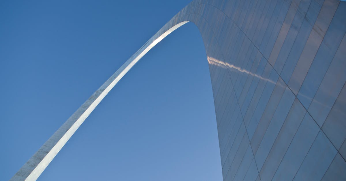 experience the gripping sensation of vertigo in this captivating exploration of its causes, symptoms, and treatments. discover how this dizzying condition affects individuals and learn effective coping strategies to manage it.