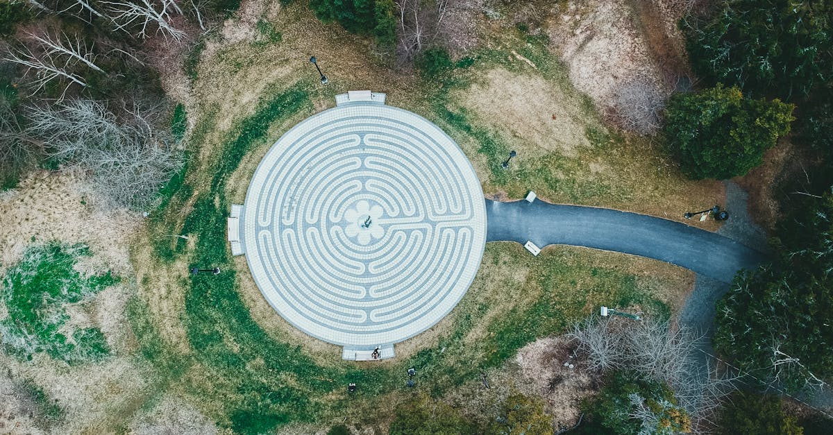 discover the causes, symptoms, and treatment options for labyrinthitis, a condition affecting the inner ear that can lead to balance issues and hearing loss. stay informed on how to manage and recover from this debilitating illness.