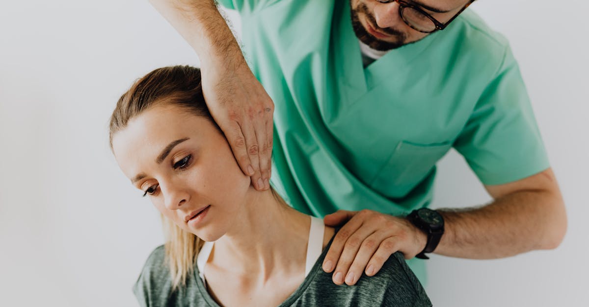 discover effective solutions for neck pain relief with our comprehensive guide. learn about causes, treatments, and preventive measures to enhance your quality of life and maintain a healthy neck.