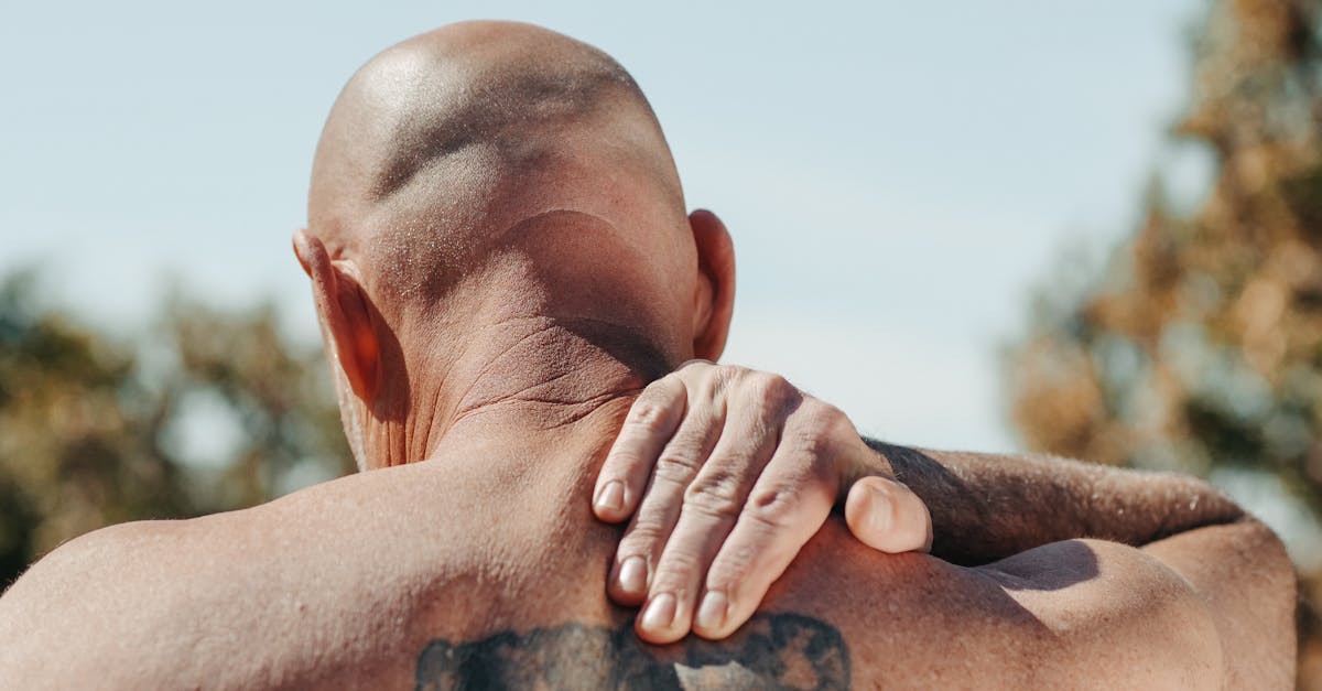 discover effective strategies for shoulder pain relief. explore simple exercises, helpful tips, and natural remedies to alleviate discomfort and improve mobility. say goodbye to shoulder pain and enjoy a more active lifestyle!