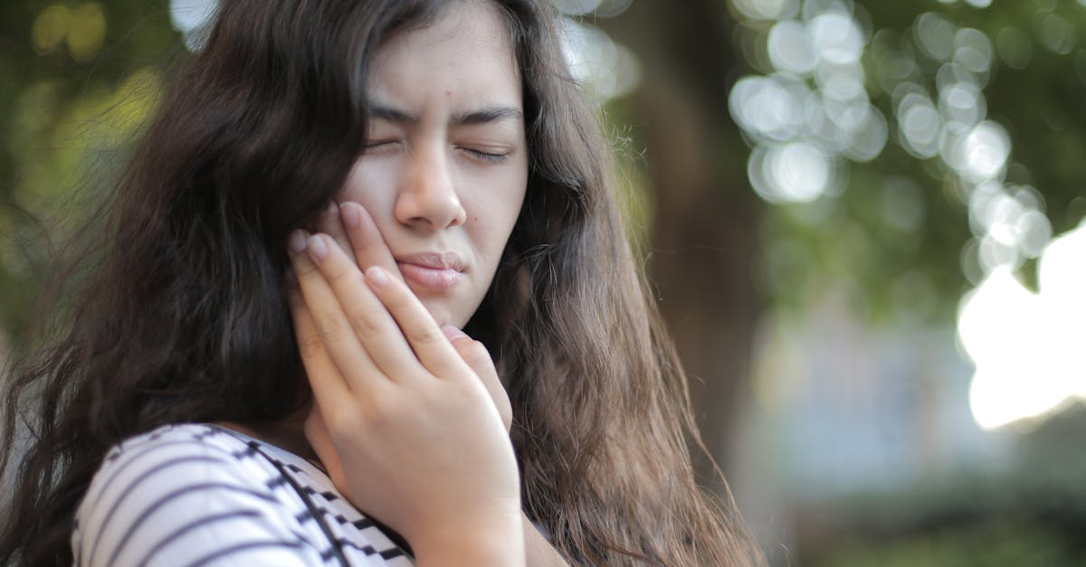 discover effective shoulder pain relief strategies to alleviate discomfort and improve mobility. explore various treatment options, including exercises, therapies, and expert advice to help you regain your active lifestyle.