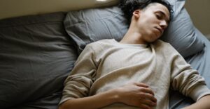 discover the ideal sleep positions for a restful night. learn how different sleeping postures can improve your sleep quality, alleviate pain, and promote better health. find the best position for you!