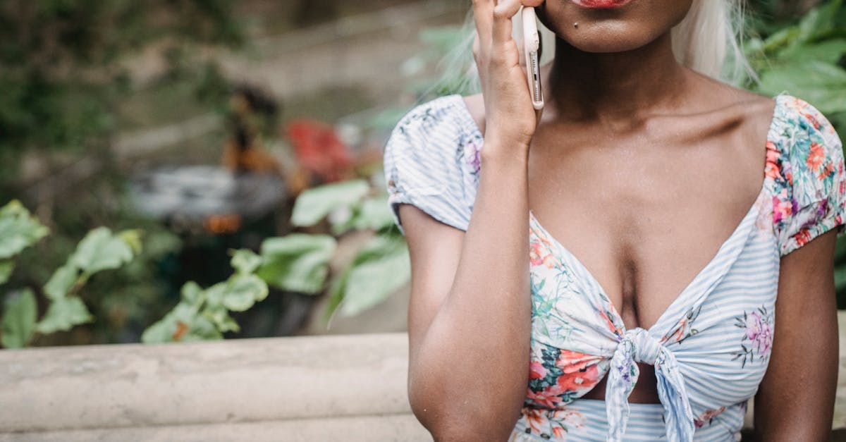 explore the causes, symptoms, and treatments of tech neck, a common issue caused by prolonged screen time. learn how to alleviate discomfort and improve your posture with practical tips and exercises.