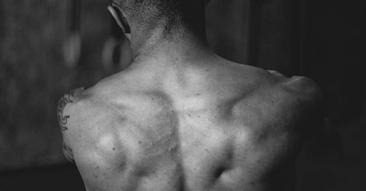 discover effective exercises and tips to enhance your upper back strength. strengthening your upper back can improve posture, reduce pain, and boost overall athletic performance. start your journey to a stronger upper back today!